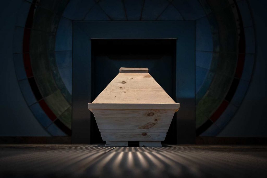 comment fonctionne cremation incineration