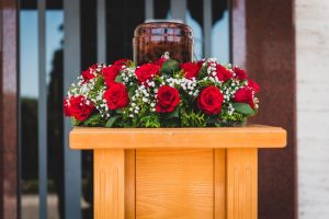 prix arrangement floral urne